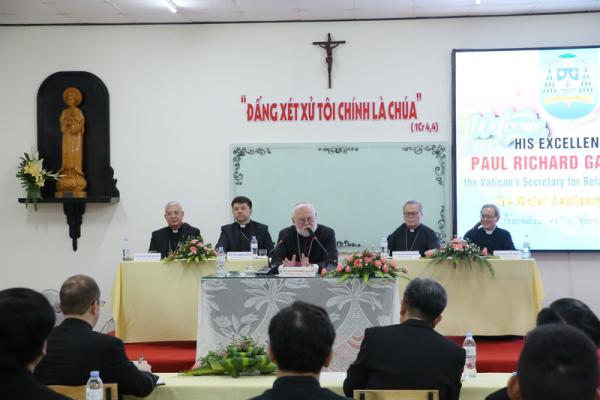 ĐCV HUẾ: Huấn Từ Của Đức Tgm Paul Richard Gallagher